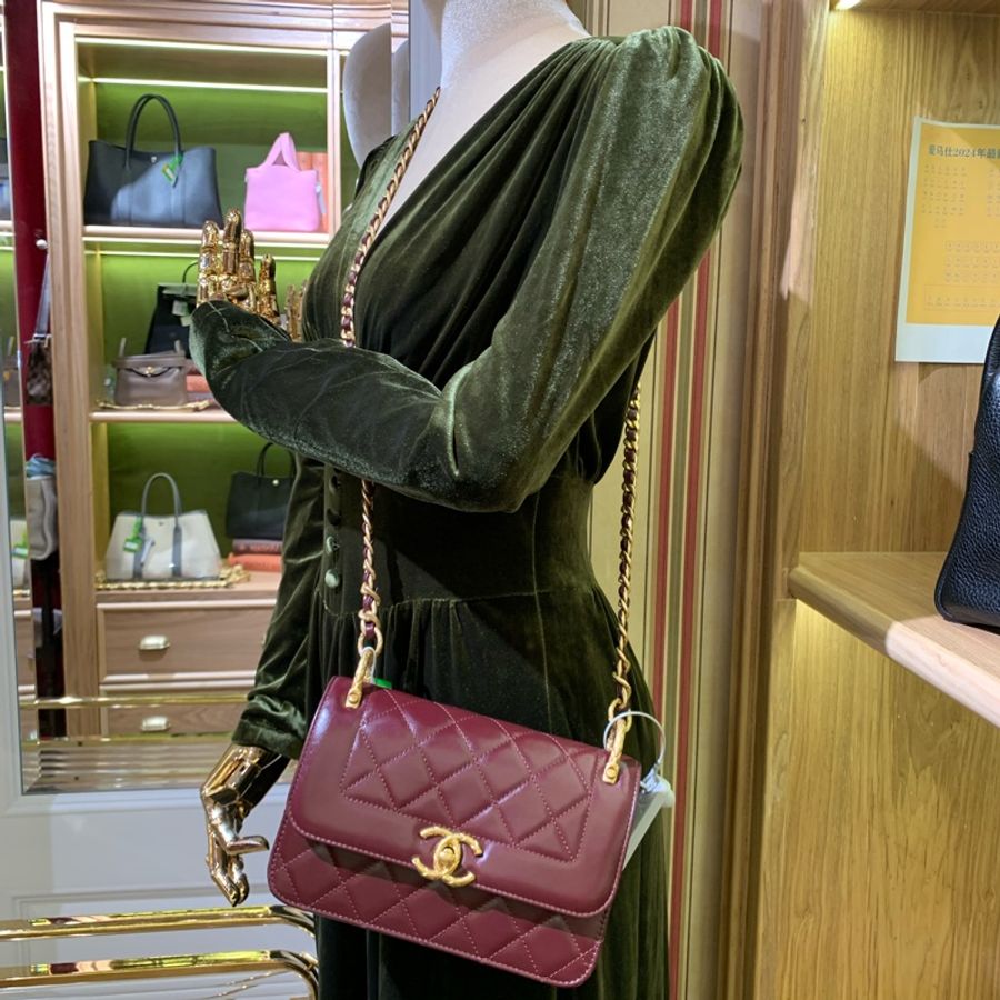 CHANEL 秋冬復古 菠蘿扣戴妃 20cm 酒紅色-2