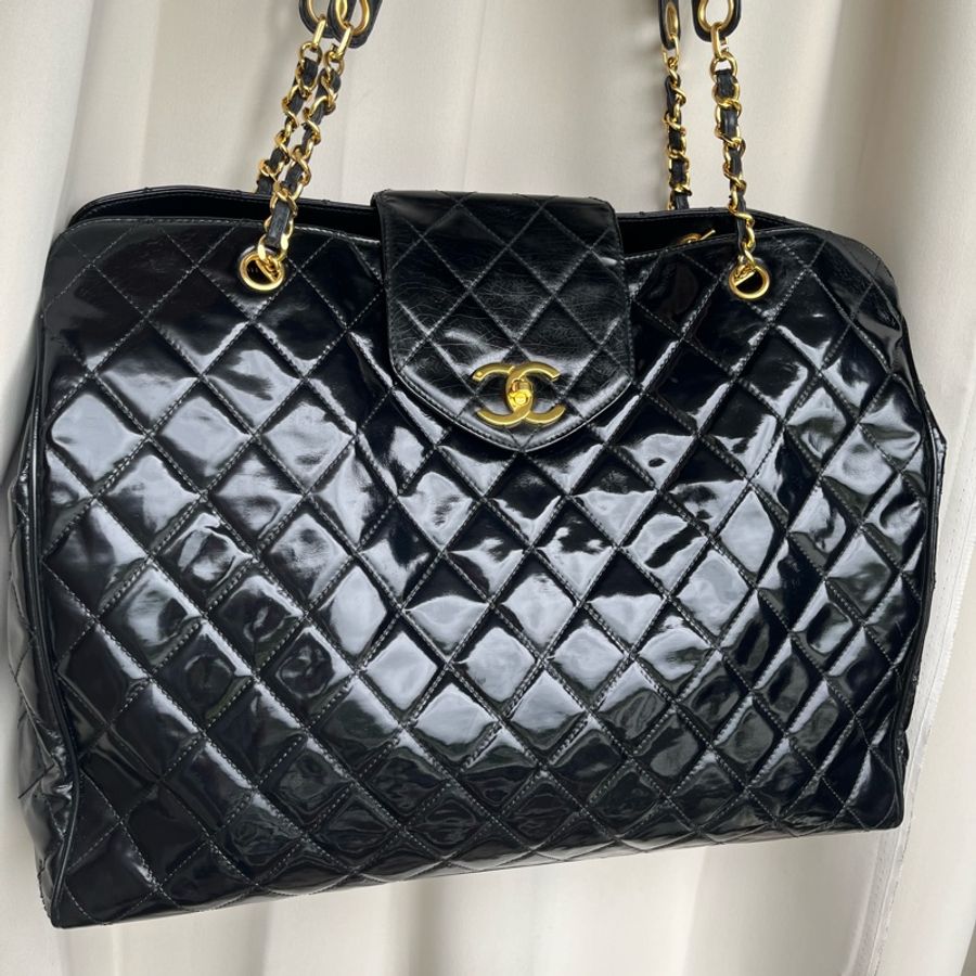 (朴敘俊、GD權志龍同款)Chanel 香奈兒 機場包 飛機包 大包 黑金配色 氣場十足 肩背包 單肩包-7