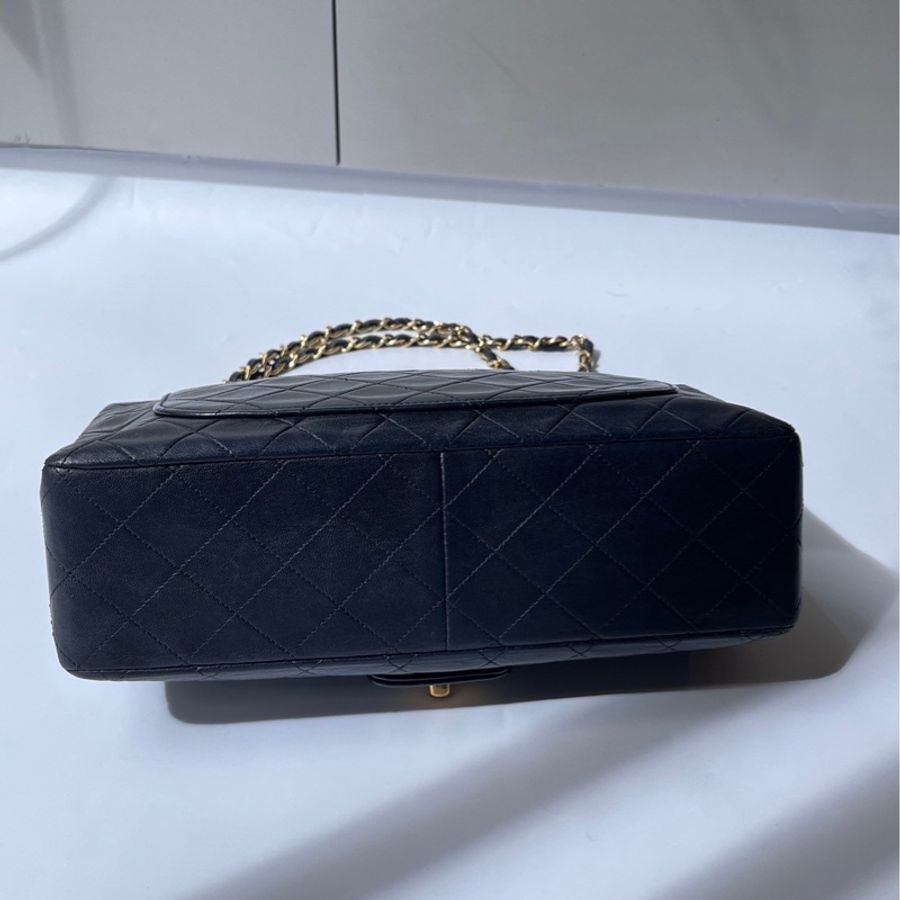 Chanel 黑金羊皮口蓋包-18