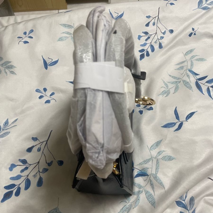 MK黑色手提斜背包-4