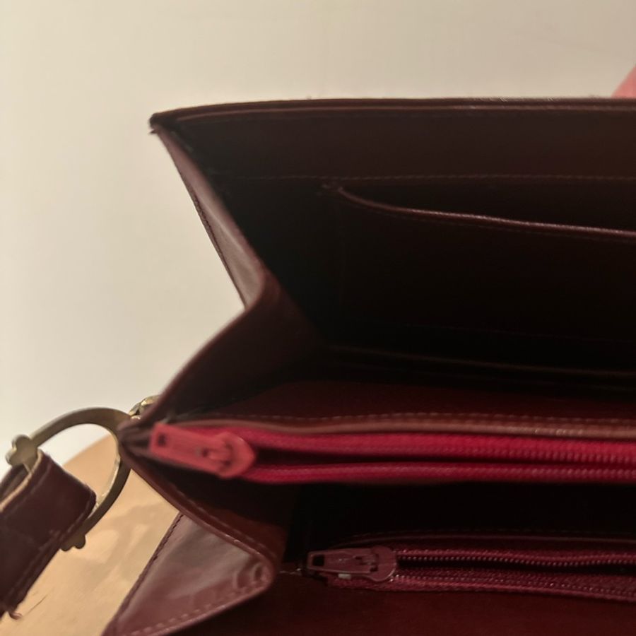 Cartier 酒紅色 信封包-5