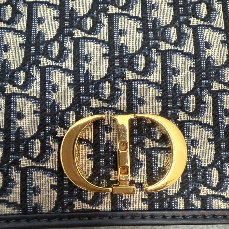 Small 30 Montaigne Bag-17