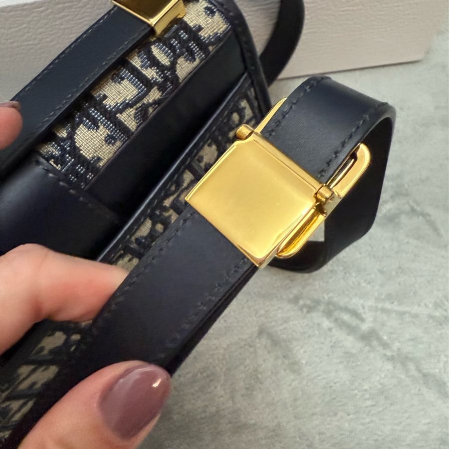 Small 30 Montaigne Bag-21