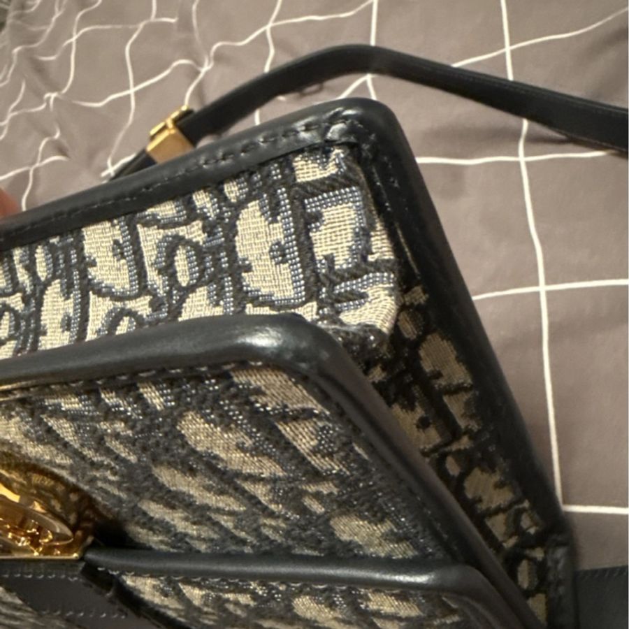 Small 30 Montaigne Bag-15