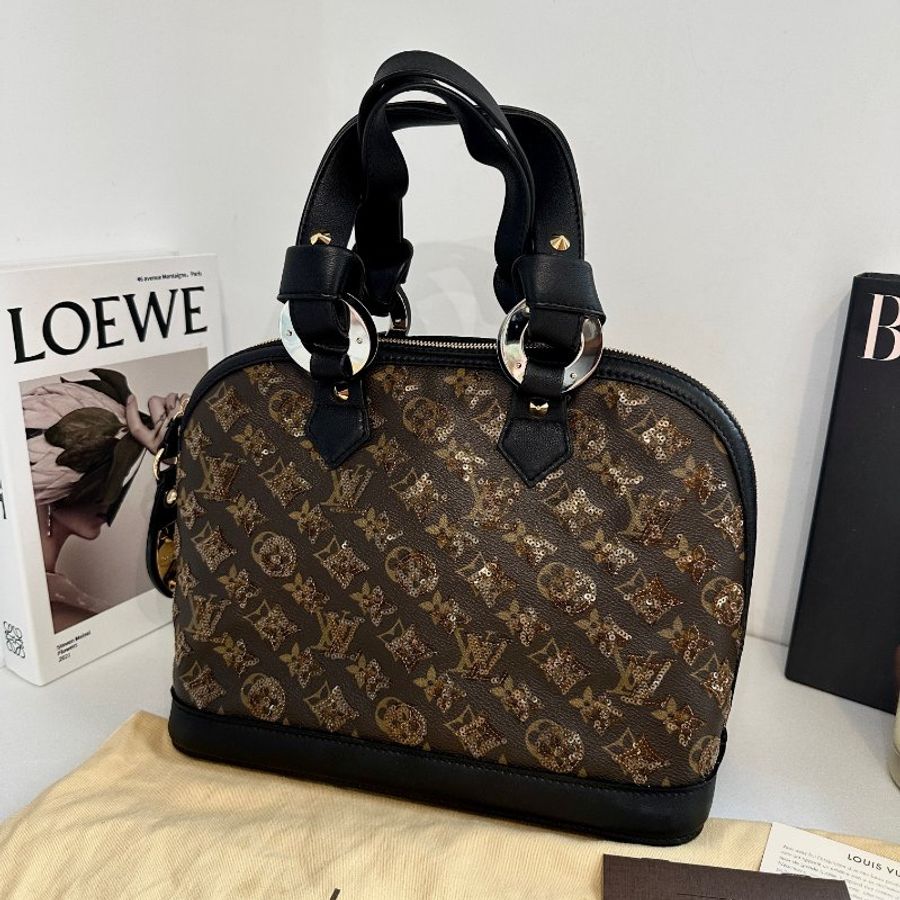LOUIS VUITTON 路易威登 ALMA BB 金色亮片包 手提包 貝殼包 限量絕版款-0