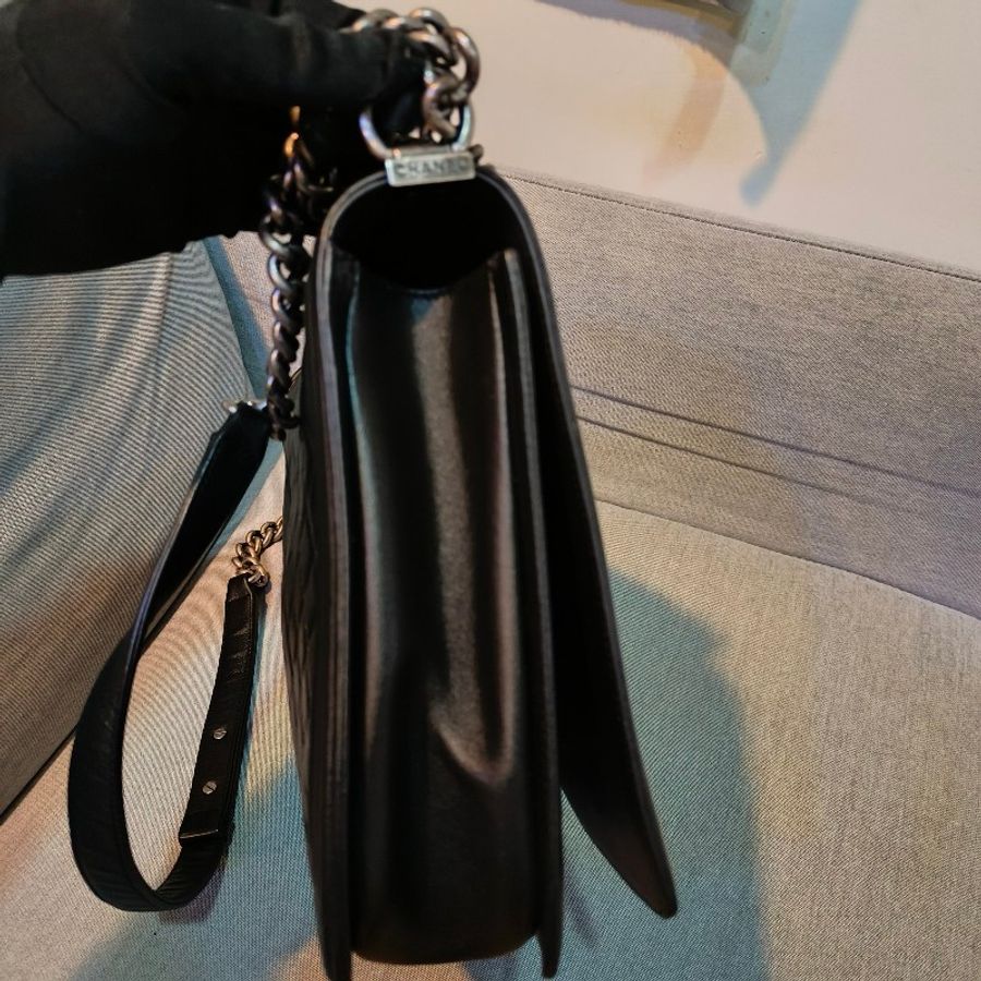 🔥10/9-10/30週年慶🔥【超狂優惠】【8成新】㊣✨Chanel✨（附防塵袋）香奈兒 Le Boy 大號 小香 黑色 仿舊銀 菱格紋 掀蓋式 肩背包 雷標/二手包/二手精品/保證正品🌳二手樹屋🌳-5