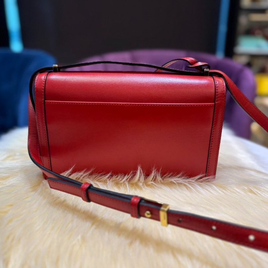 【舊愛新歡】LOEWE 巴薩隆那三角包-9