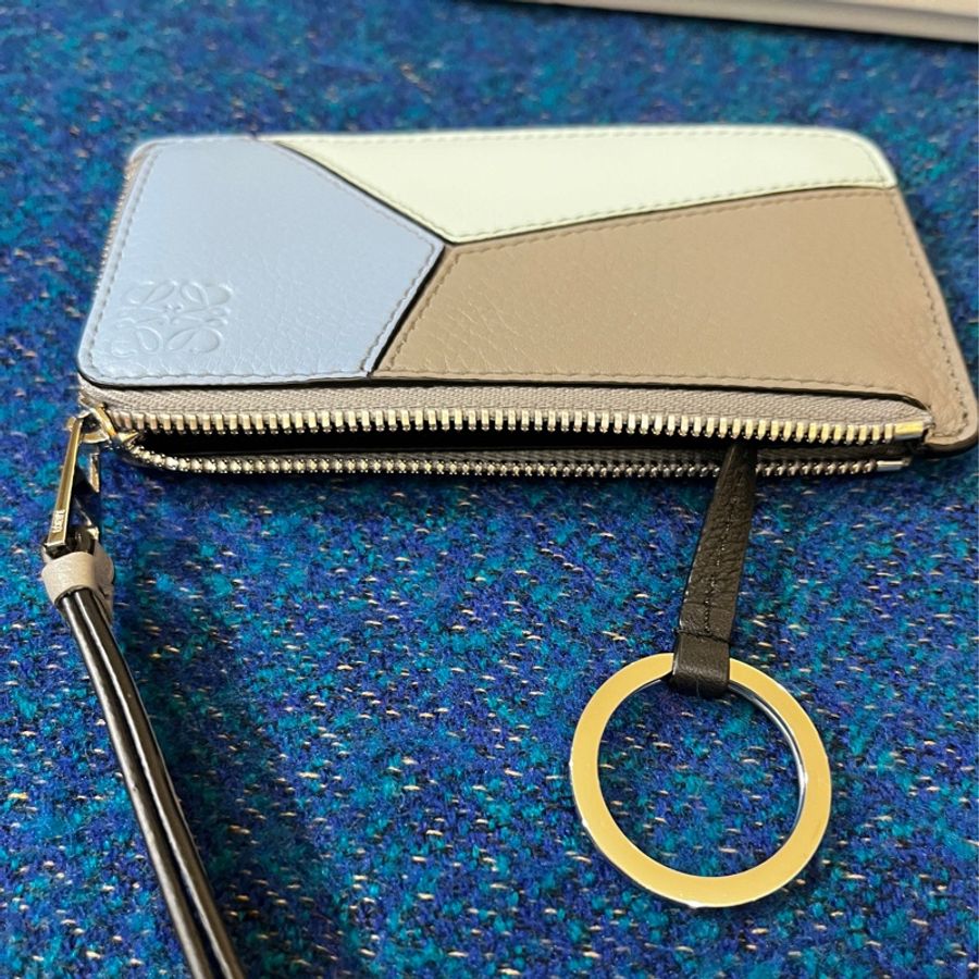 LOEWE 羅威 經典Puzzle 拼圖小牛皮Anagram 立體壓紋拉鍊零錢卡片夾-8