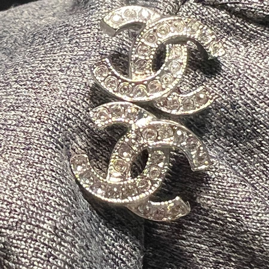 #Chanel  2024 24V經典滿鑽雙C logo 耳針耳環❤️ #全新未用❤️-5