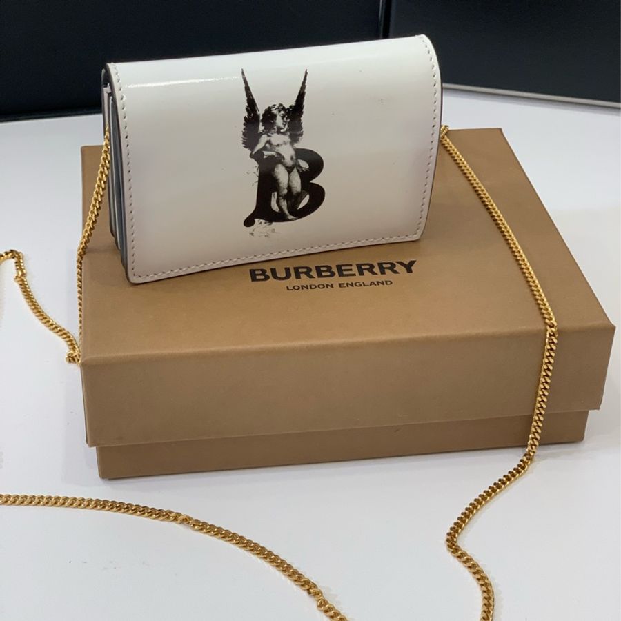 Burberry 天使 印花 白色卡夾 名片夾 小廢包 斜背包 肩背包 零錢包 卡包 WOC 鏈條包 鏈帶包-26