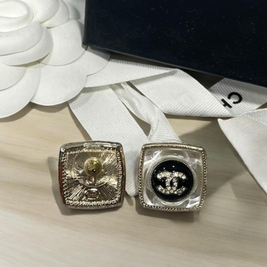 CHANEL金邊水鑽雙C方型耳環-3