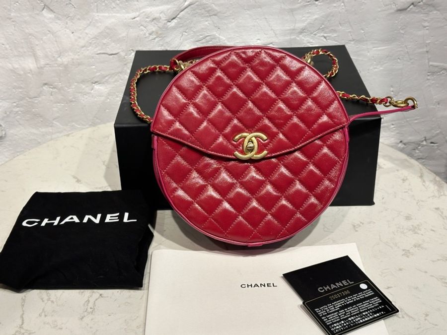 CHANEL香奈兒經典雙C LOGO菱格紋復古鍊帶斜背手替圓餅包紅色-20
