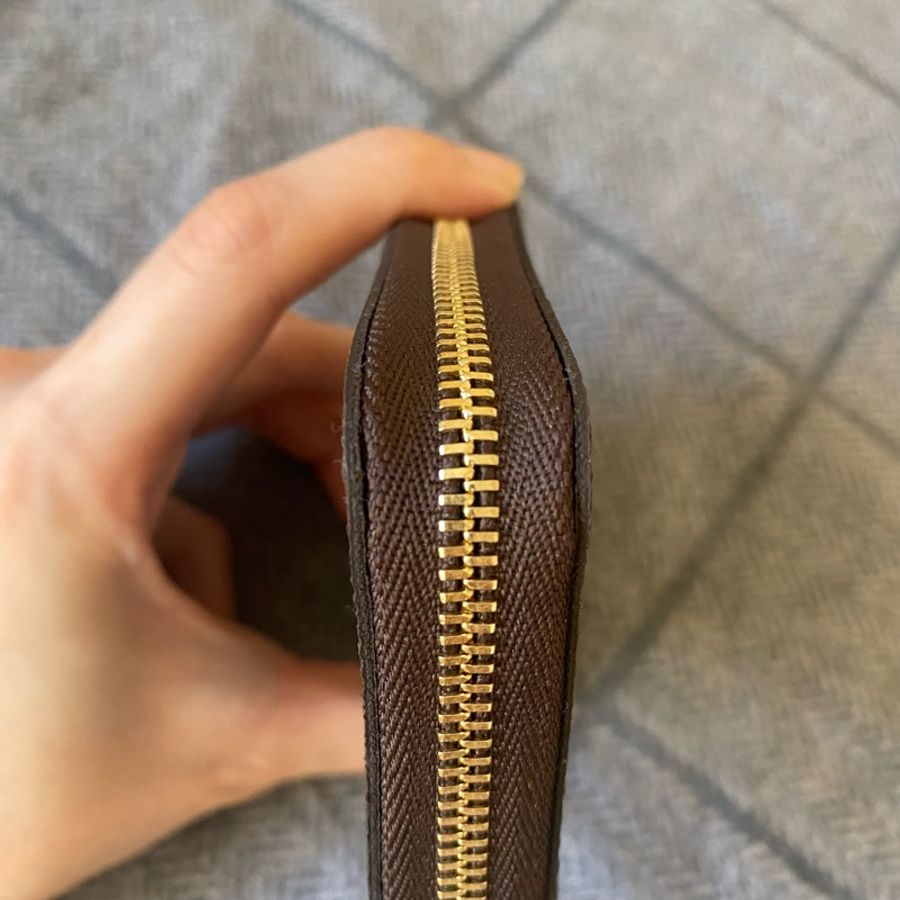 全新全配 🇬🇧英國官網購入 法國製 LV Louis Vuitton ZIPPY M60067經典老花 拉鍊零錢包-9