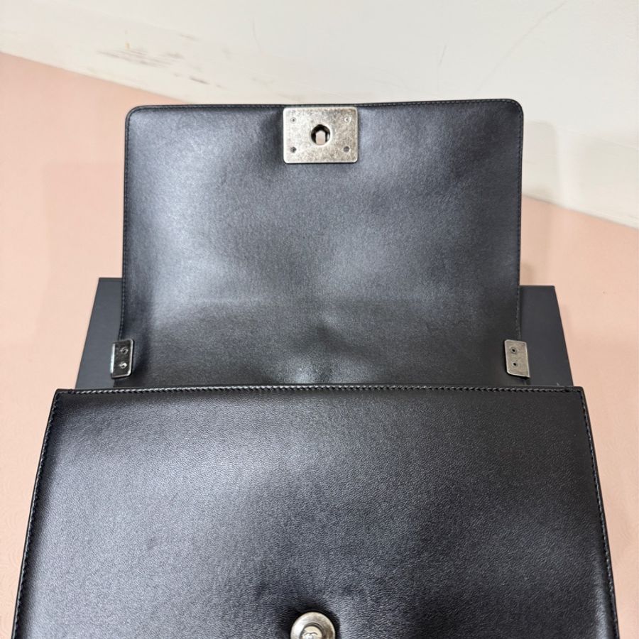 Chanel Le Boy山型紋25cm牛皮-14