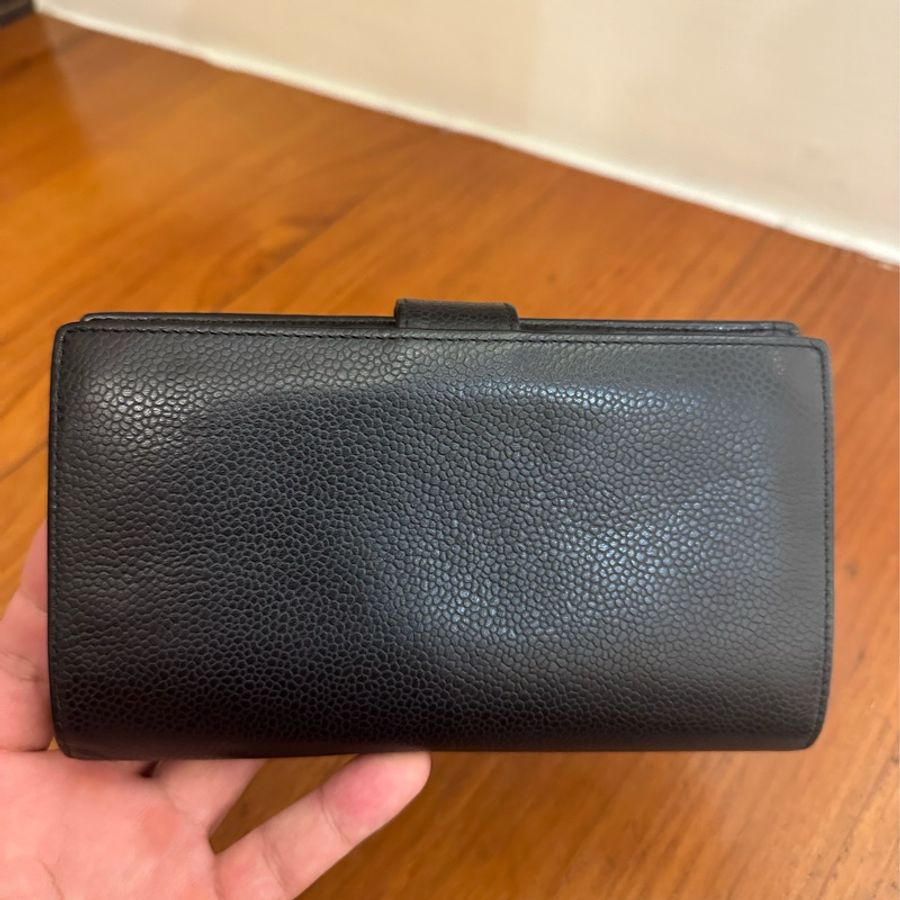 CHANEL 黑皮革絕版釦式長夾-16