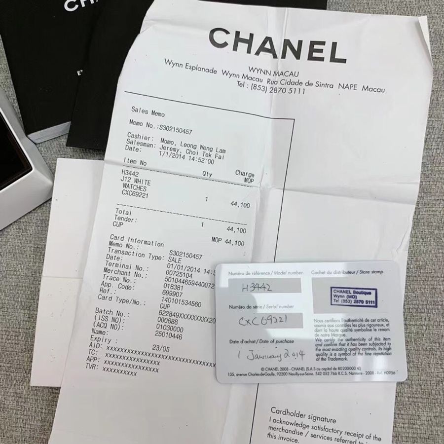 Chanel香奈兒限量J12系列 Phantom H3442白色陶瓷石英女錶 溫柔全白錶盤 上手超美超乖~33mm表徑 2014年購入-8
