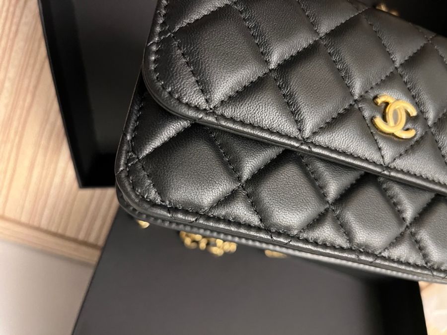 全新 香奈兒 Chanel 金球手機包-16