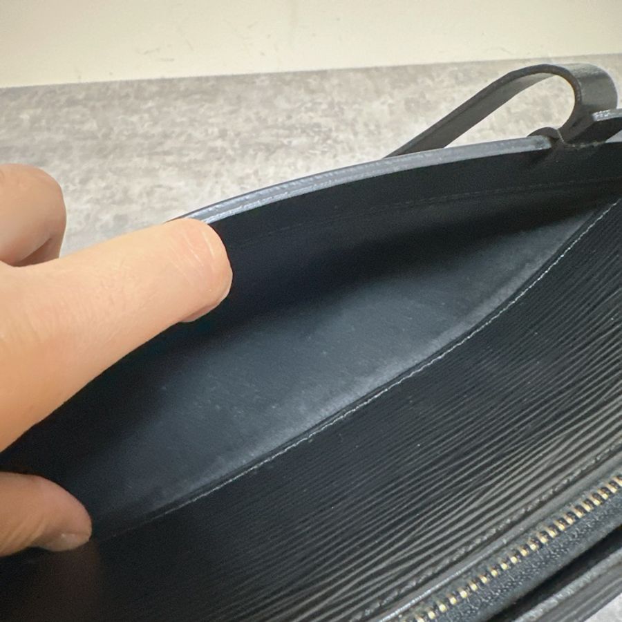 LV 水波紋系列托特包 黑色-9