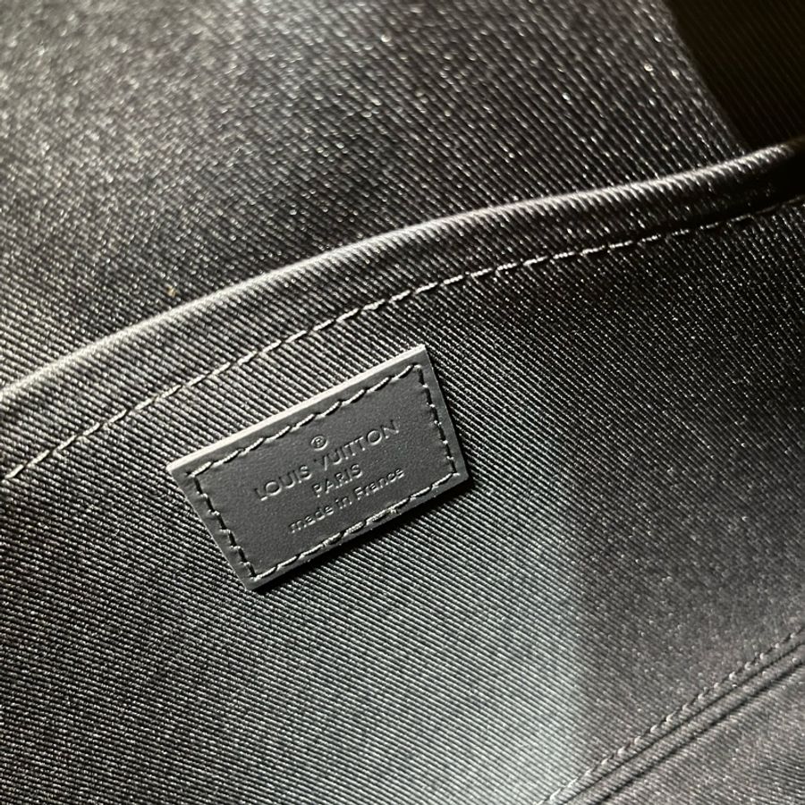 LOUIS VUITTON M11602 City Keepall深藍色牛皮斜背包-9