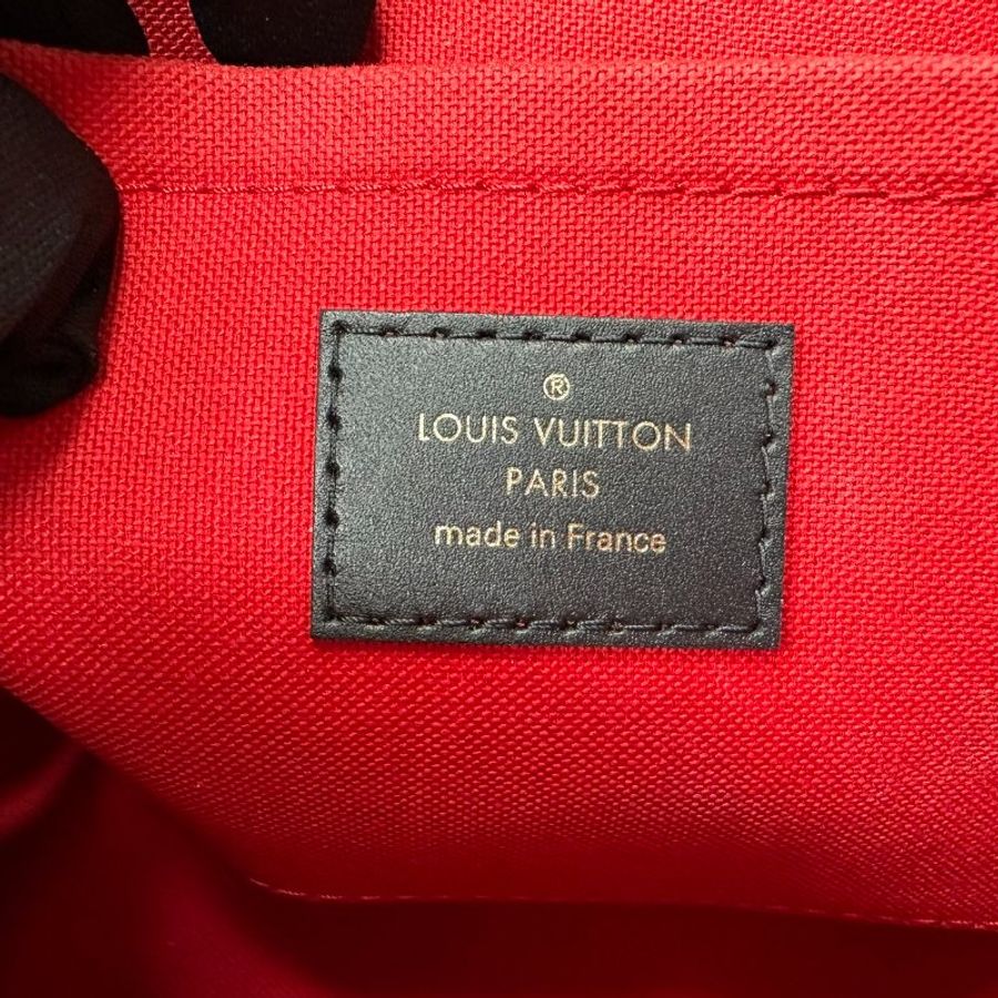 LV OnTheGo East West手提斜背包-9