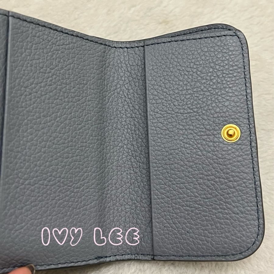 Chloe新款Marcie 金屬LOGO 小牛皮三折 短夾(風暴藍) 二手精品-20