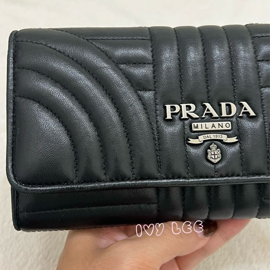 PRADA DIAGRAM長夾 錢包 軟式小牛皮 皮夾1MH132 經典黑 銀釦 翻蓋 二手精品-29