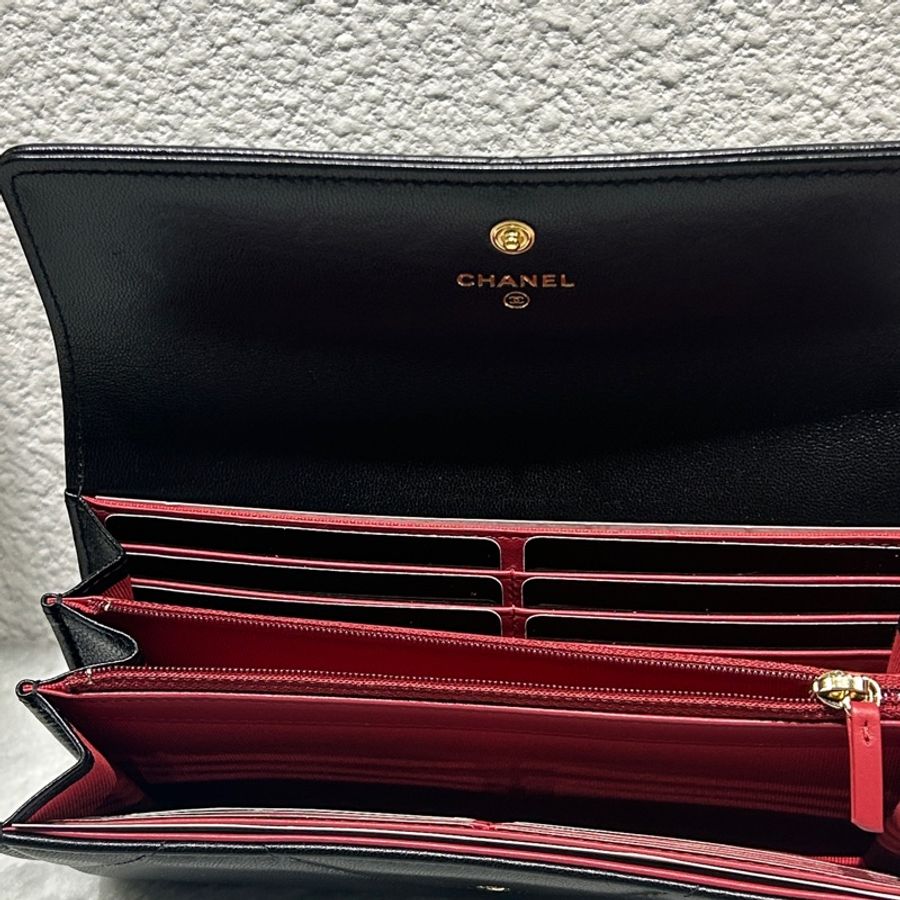 Chanel 19掀蓋長夾-1
