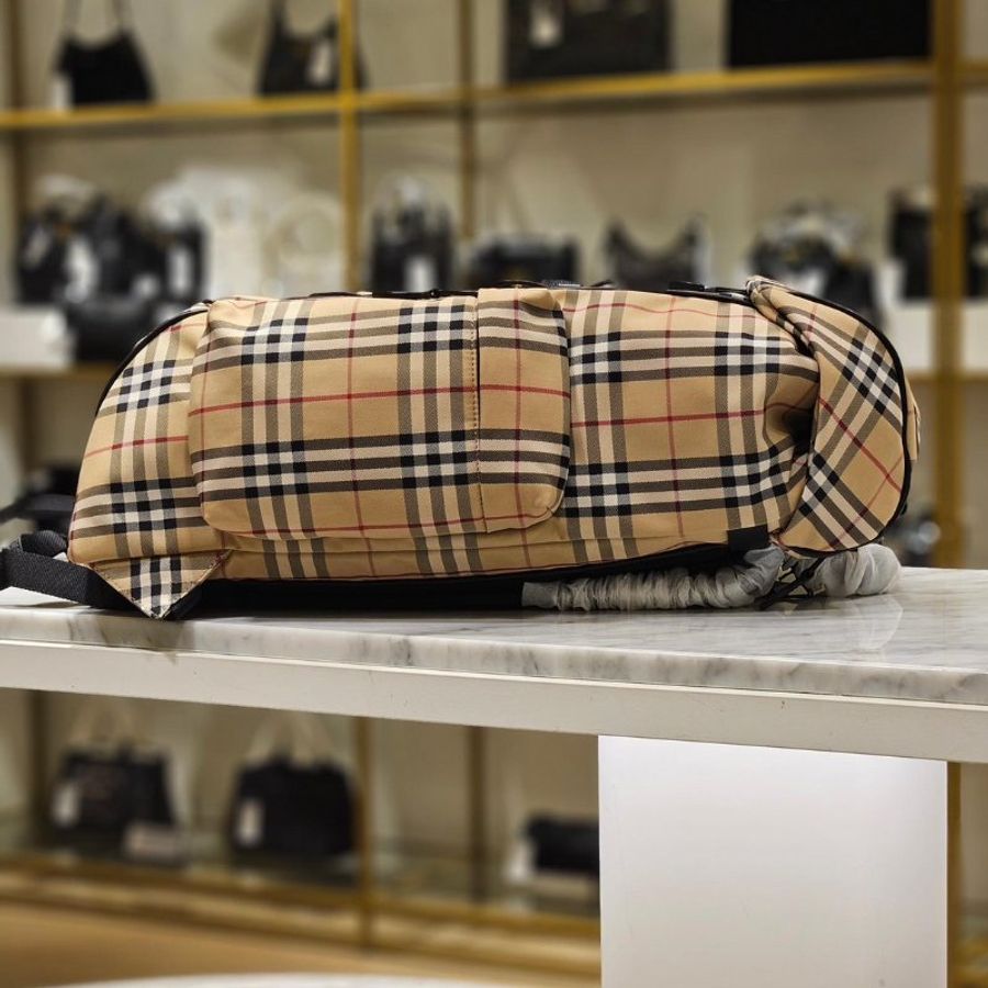 Burberry 80701191 Murray 格紋尼龍後背包【促銷品】-1