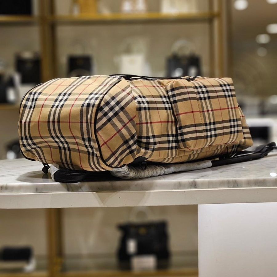 Burberry 80701191 Murray 格紋尼龍後背包【促銷品】-3