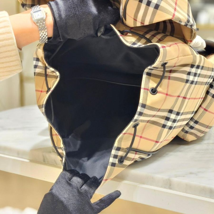Burberry 80701191 Murray 格紋尼龍後背包【促銷品】-7