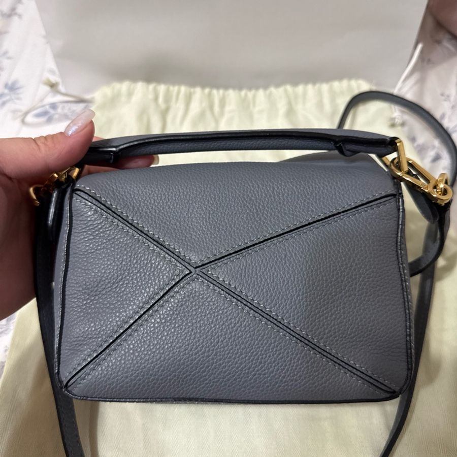Loewe mini puzzle bag 荔枝牛皮 灰藍色-1