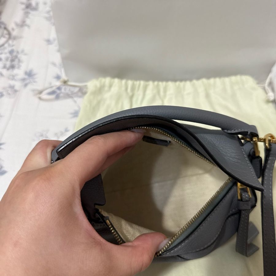Loewe mini puzzle bag 荔枝牛皮 灰藍色-8