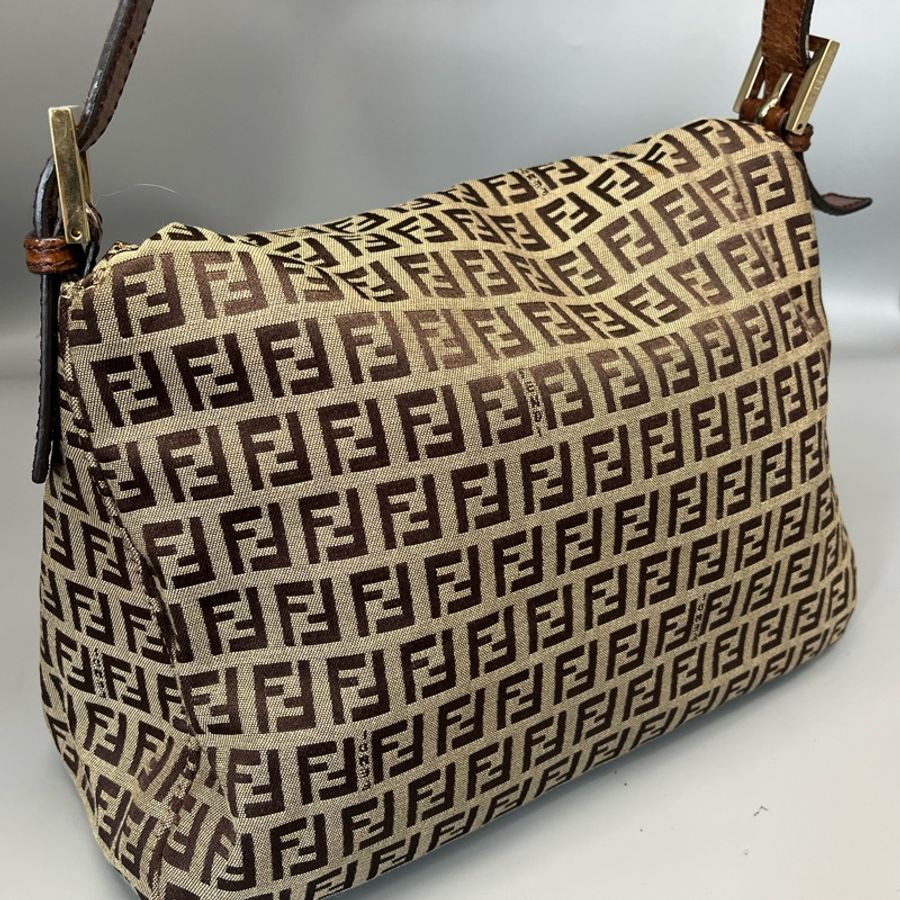 🏷️ Fendi 媽媽包-10