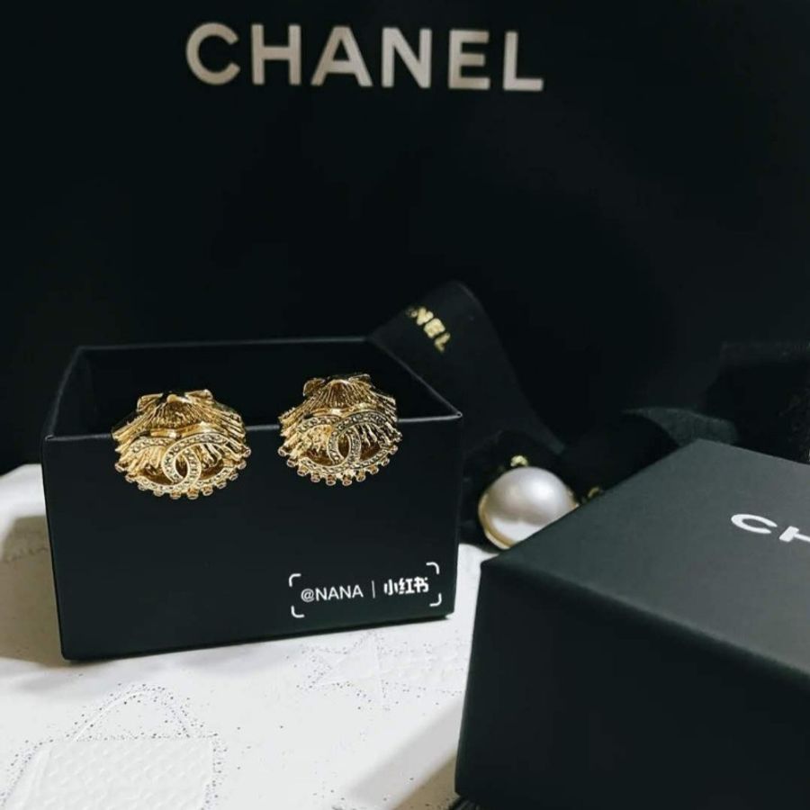 Chanel 香奈兒 金色 貝殼造型 雙C logo 鑽 耳針 耳環-4