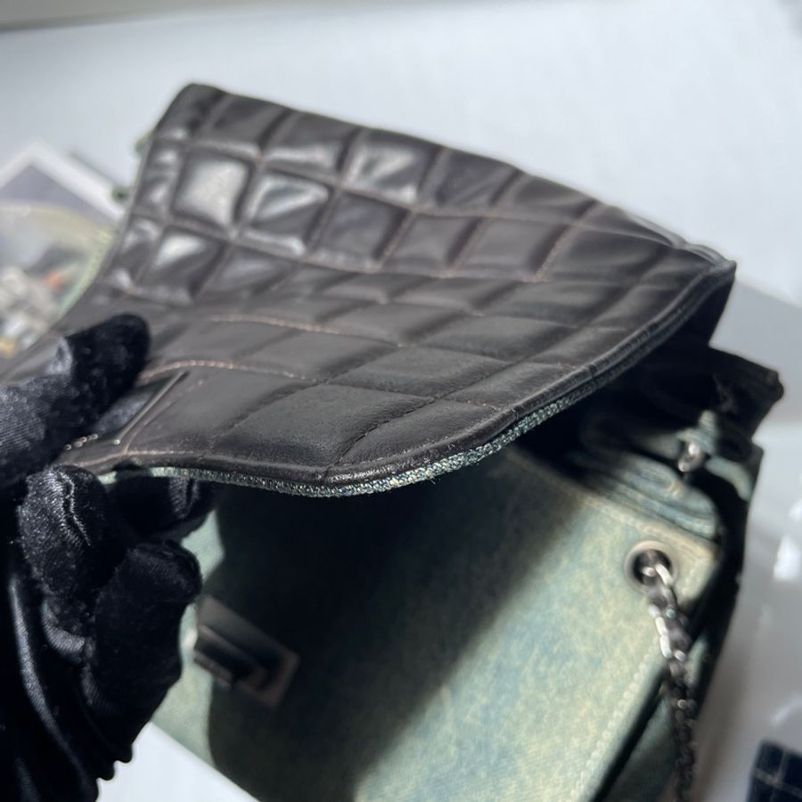 Chanel牛仔冰格2.55釦雙帶包-18