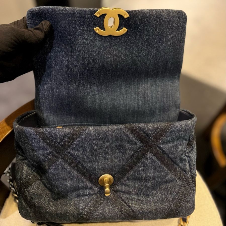 ► 全新 Chanel 19 牛仔包-3