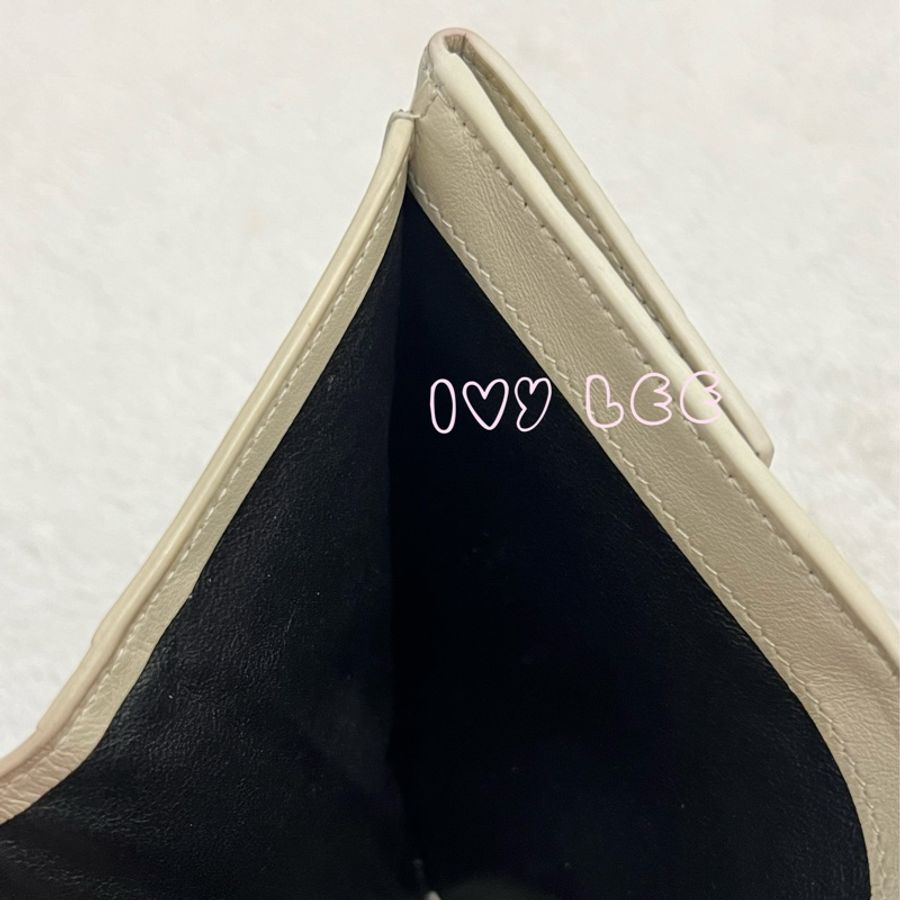 SAINT LAURENT 閃亮小牛皮鱷魚壓紋 Monogram Uptown 皮夾 白色復古短夾582296 二手精品-7