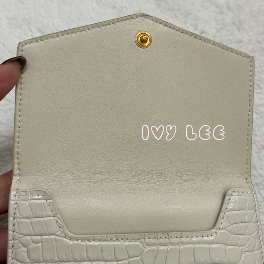 SAINT LAURENT 閃亮小牛皮鱷魚壓紋 Monogram Uptown 皮夾 白色復古短夾582296 二手精品-22