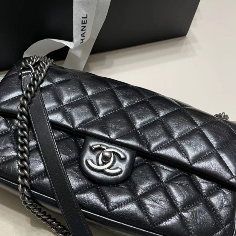 稀有限量款Chanel 油蠟牛皮easy coco cf黑銀 拉鍊 25cm-0