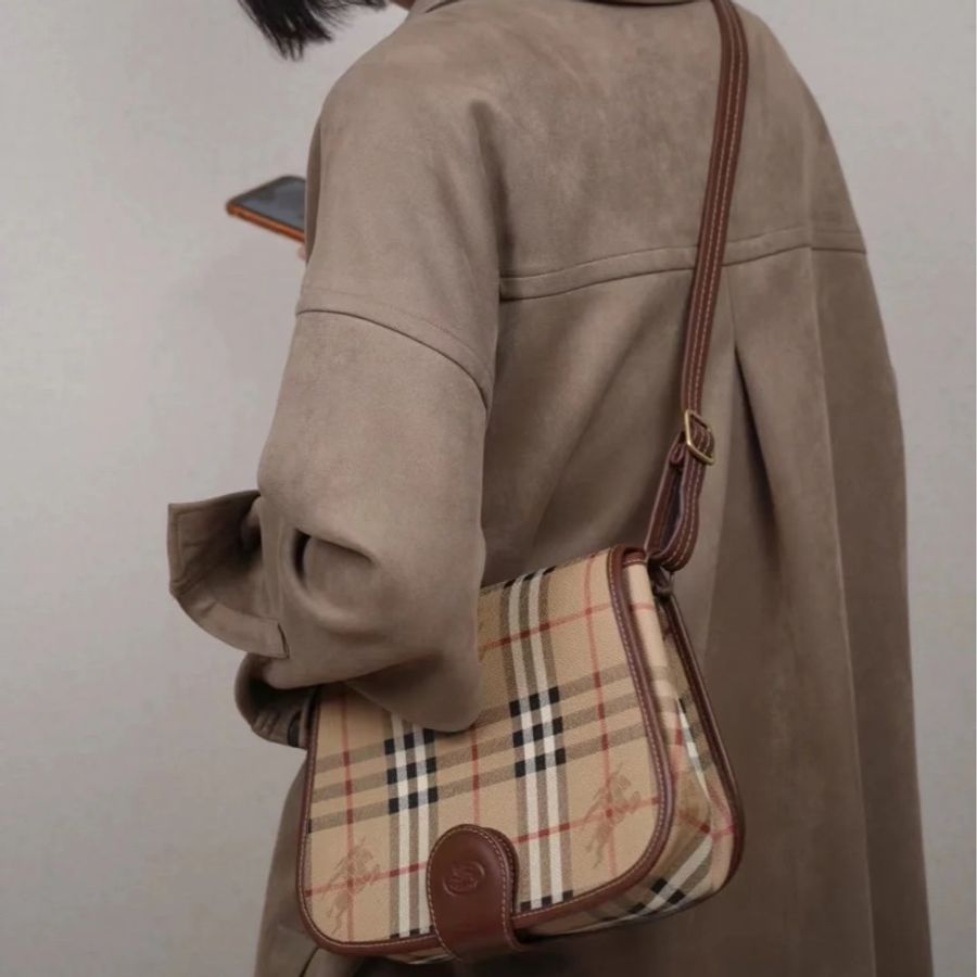 Burberry 戰車馬鞍包-1