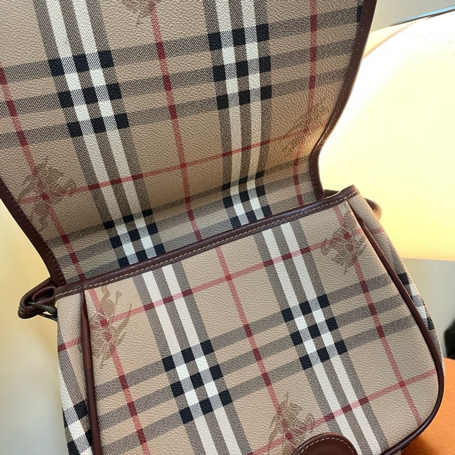 Burberry 戰車馬鞍包-13
