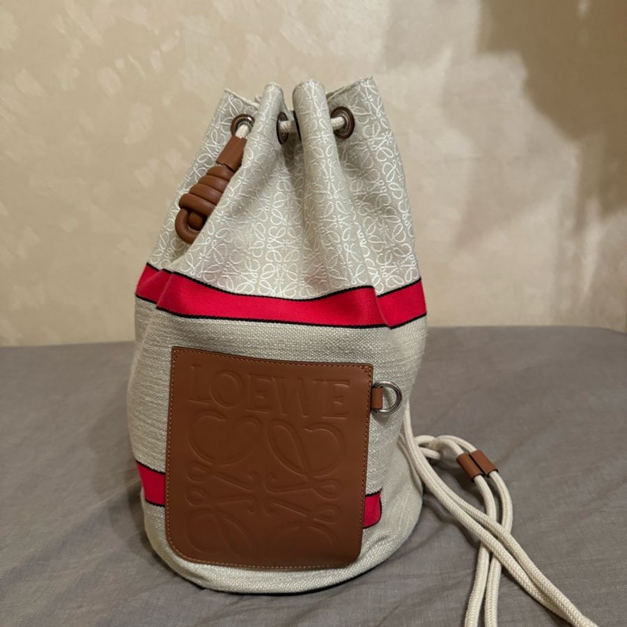 LOEWE 2022 paula's ibiza 緹花水桶包-1