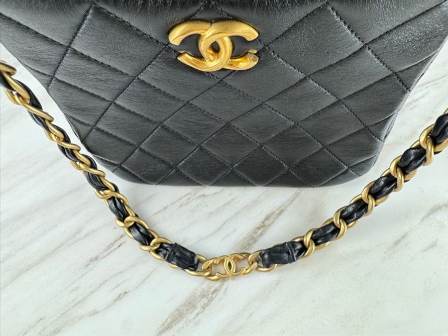 Chanel 24s 黑金 hobo bag 單肩包/腋下包-12