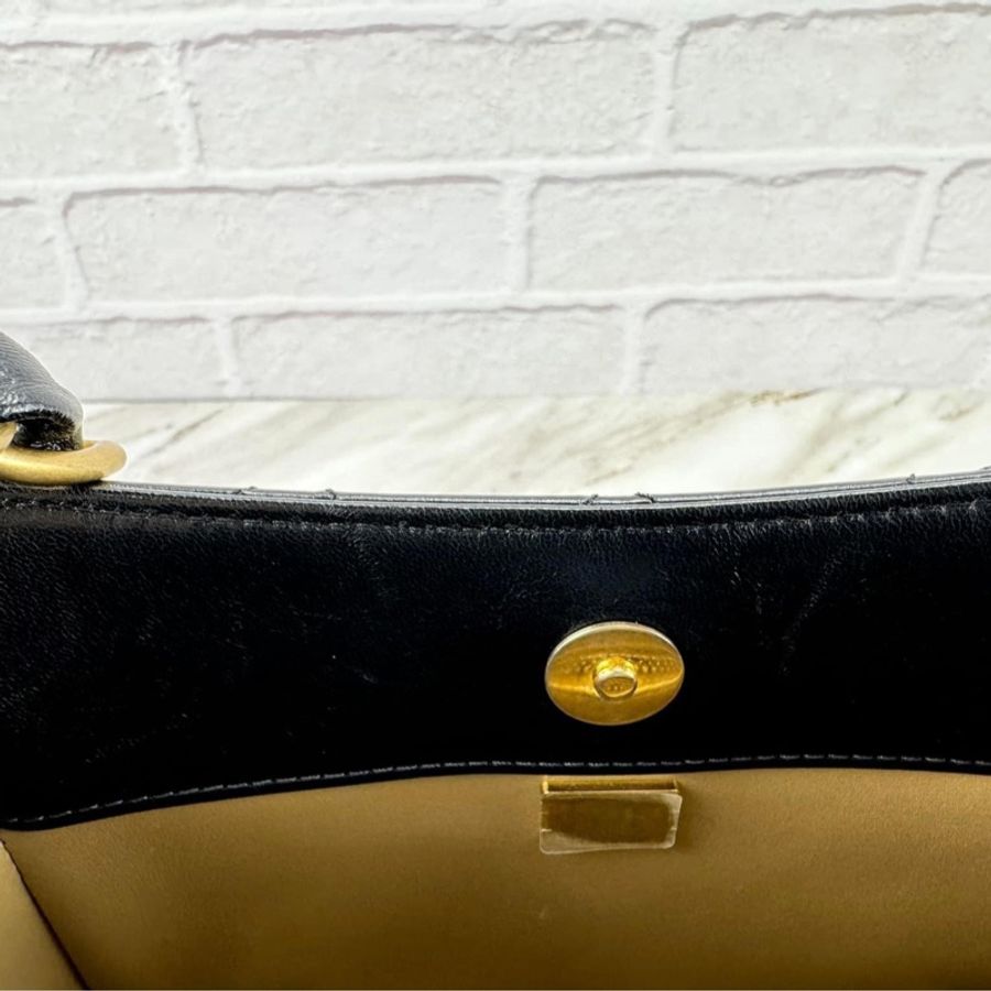 Chanel 24s 黑金 hobo bag 單肩包/腋下包-15