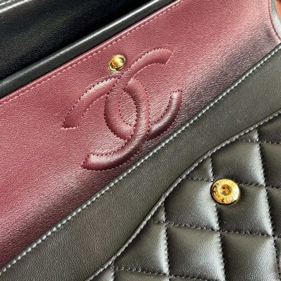 ::CHANEL:: 黑菱格羊皮金雙C COCO25-10