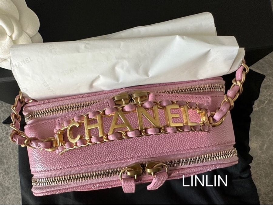 CHANEL 22S金屬鏤空手柄相機包-16