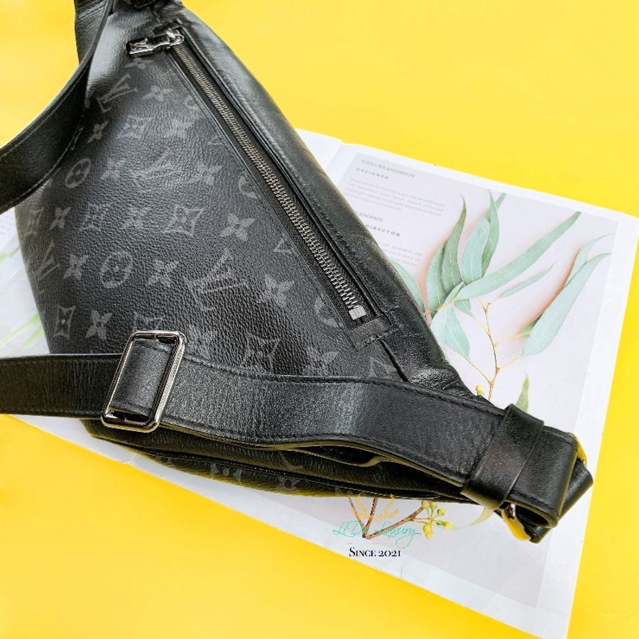 Louis Vuitton LV M46035 Discovery PM 黑灰字紋腰包-8