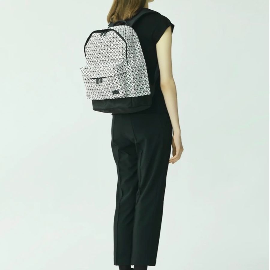BAO BAO ISSEY MIYAKE- DAYPACK 三宅一生 後背包(Light Gray)-5