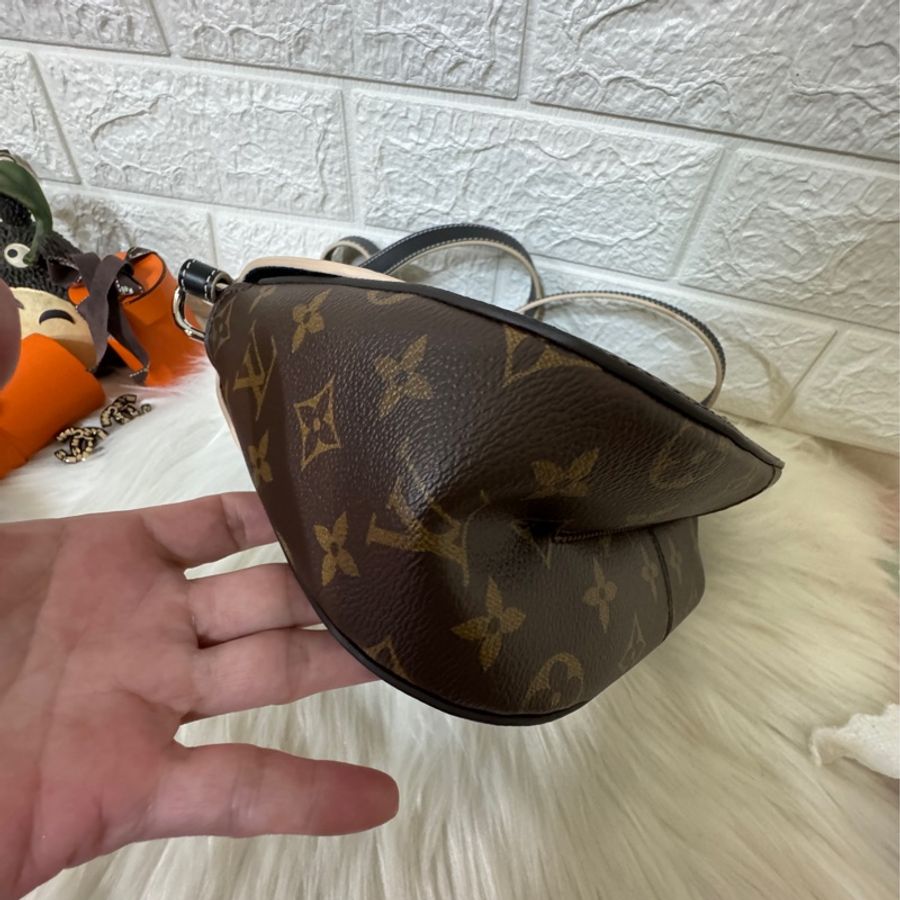 LV CHAINIT 限量走秀款 老花拼黑色 鎖頭包-6