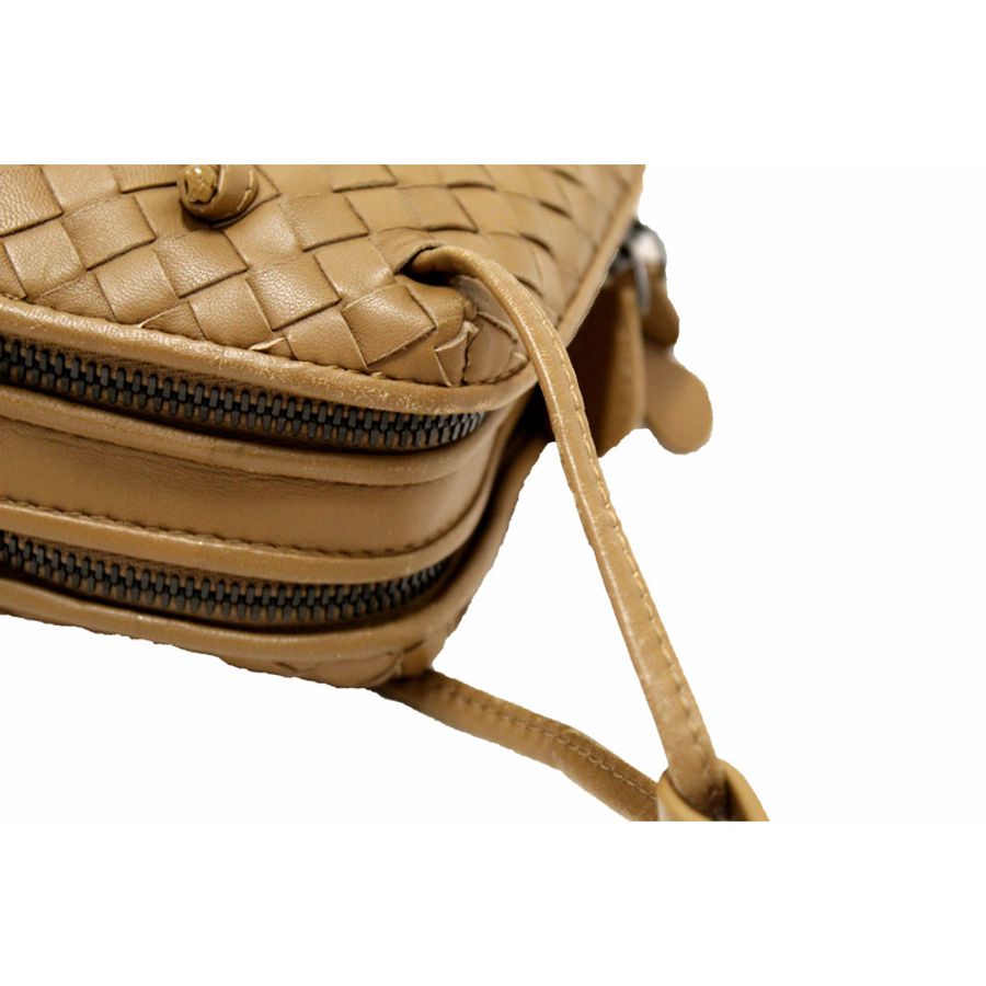 Bottega Veneta Brown Woven Lambskin Leather Medium Loop Camera Bag-18
